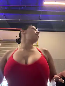 Anavalle online show from March 23, 2026, 6:41 pm