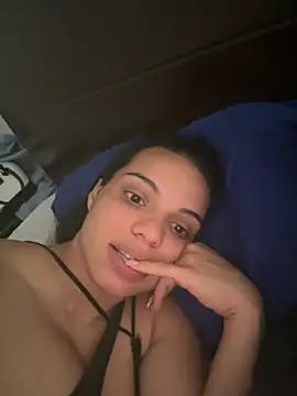 Anavalle online show from October 12, 2025, 5:58 pm