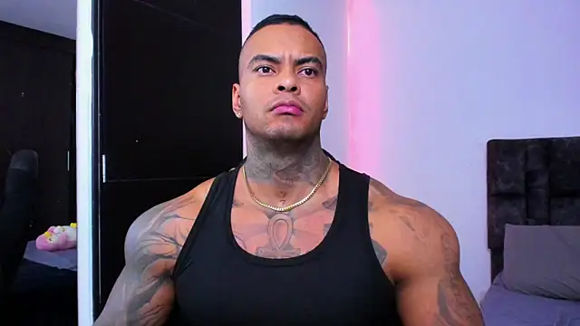 Snapshot of binmontana_ chatting on December 20, 2025, 7:39 pm binmontana online show from December 20, 2025, 7:39 pm