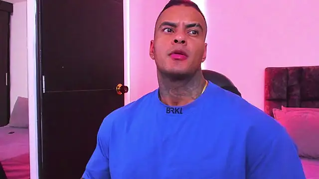 Snapshot of binmontana_ chatting on January 14, 2026, 8:12 pm binmontana online show from January 14, 2026, 8:12 pm