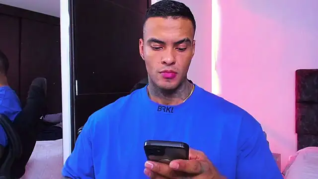 Snapshot of binmontana_ chatting on September 23, 2025, 8:49 pm binmontana online show from September 23, 2025, 8:49 pm