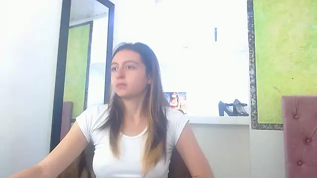 Snapshot of lala_clark chatting on November 12, 2025, 12:20 pm lala clark online show from November 12, 2025, 12:20 pm