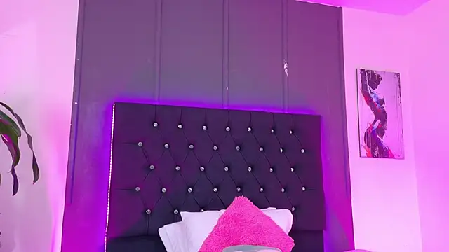 Kataaleya  12 online show from November 11, 2025, 12:00 pm