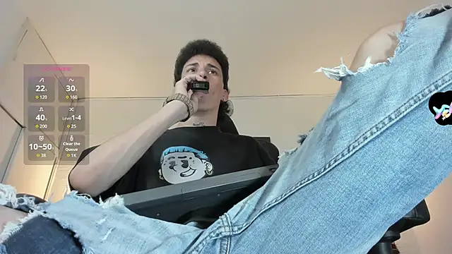 Snapshot of iammariano chatting on December 2, 2025, 3:30 am iammariano online show from December 2, 2025, 3:30 am