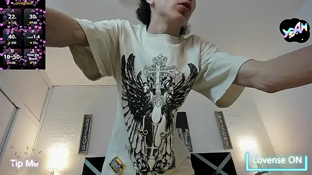 Snapshot of iammariano chatting on November 23, 2025, 12:42 am iammariano online show from November 23, 2025, 12:42 am