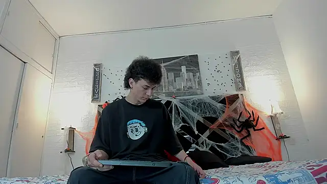 Snapshot of iammariano chatting on October 29, 2025, 5:50 am iammariano online show from October 29, 2025, 5:50 am