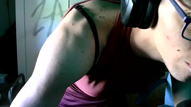 DairaxSissy  online show from September 25, 2025, 9:59 am