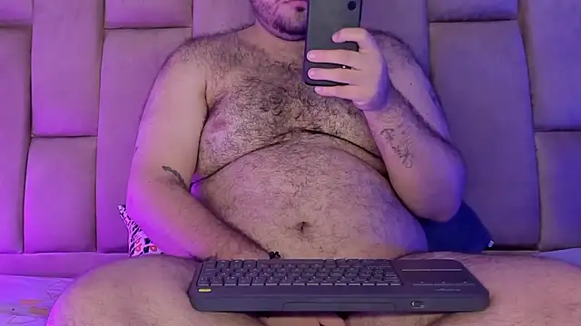 Snapshot of big_bearr chatting on May 16, 2026, 10:25 am big bearr online show from May 16, 2026, 10:25 am