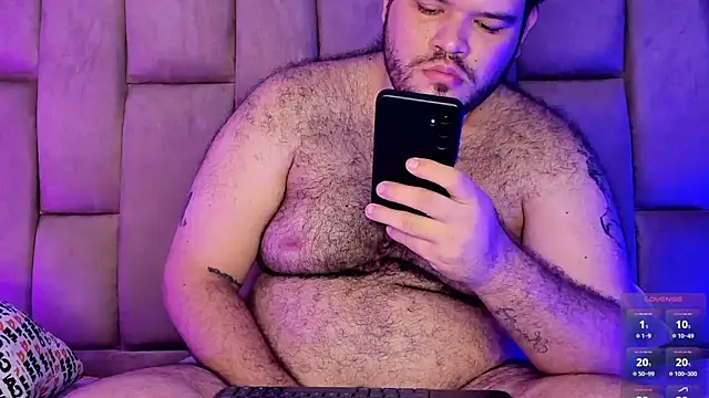 Snapshot of big_bearr chatting on May 19, 2026, 6:20 am big bearr online show from May 19, 2026, 6:20 am