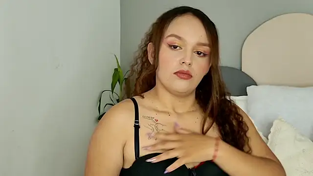 CamilaGomez149 online show from June 16, 2026, 6:19 pm