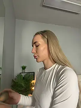 MaryDavies online show from March 24, 2026, 6:46 am