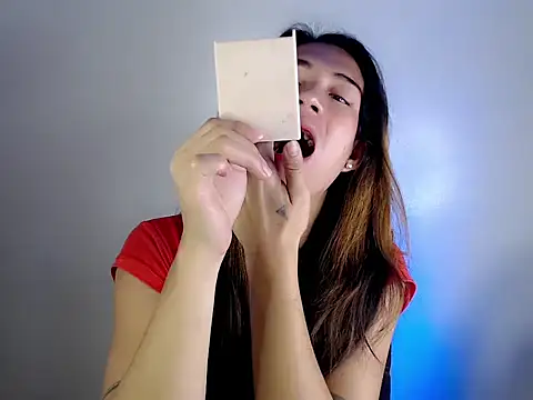 ashley bombshell online show from October 25, 2025, 8:20 pm