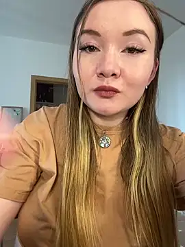 Amalie Smith online show from June 2, 2026, 7:19 am