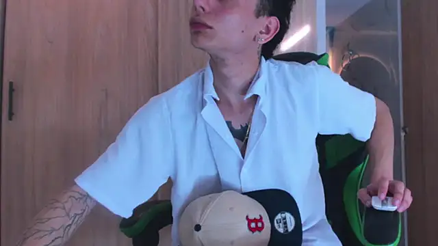 Skinny batman online show from September 23, 2025, 12:12 pm