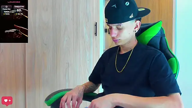 Skinny batman online show from October 27, 2025, 6:42 pm