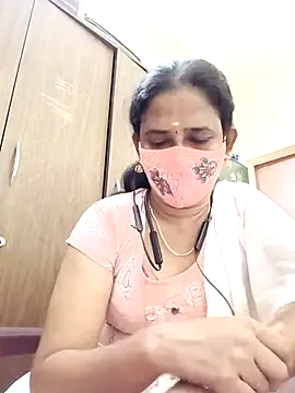 Snapshot of tamil_Boomika chatting on April 19, 2026, 5:25 pm tamil Boomika online show from April 19, 2026, 5:25 pm
