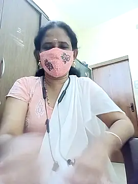 Snapshot of tamil_Boomika chatting on March 17, 2026, 4:43 pm tamil Boomika online show from March 17, 2026, 4:43 pm