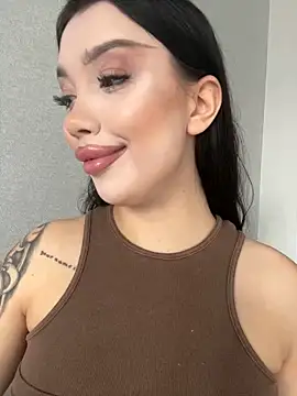 Snapshot of kiss_Lissa chatting on November 25, 2025, 9:42 am kiss Lissa online show from November 25, 2025, 9:42 am