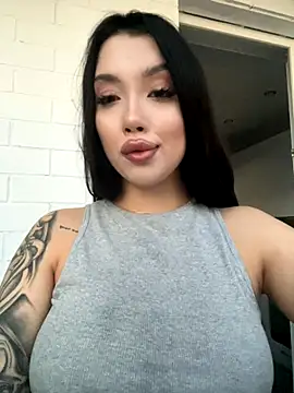 Snapshot of kiss_Lissa chatting on November 22, 2025, 2:05 pm kiss Lissa online show from November 22, 2025, 2:05 pm