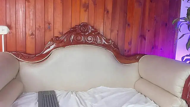 SamanthaElis online show from October 29, 2025, 3:11 pm