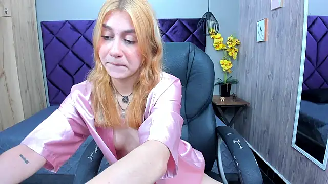 Snapshot of ChloeCampbell03 chatting on December 4, 2025, 6:07 pm ChloeCampbell03 online show from December 4, 2025, 6:07 pm