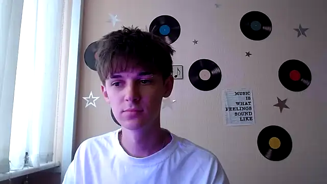 Hoot Dude  online show from October 2, 2025, 12:19 pm