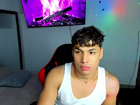 Adams Collins online show from September 26, 2025, 11:11 pm