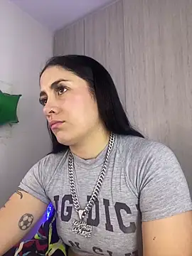Snapshot of liladiamond_ chatting on October 23, 2025, 11:20 am liladiamond online show from October 23, 2025, 11:20 am