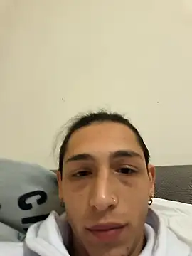 Snapshot of Francoluce23 chatting on February 25, 2026, 12:22 am Francoluce23 online show from February 25, 2026, 12:22 am