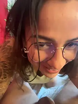 liz and thiago online show from September 24, 2025, 8:15 pm