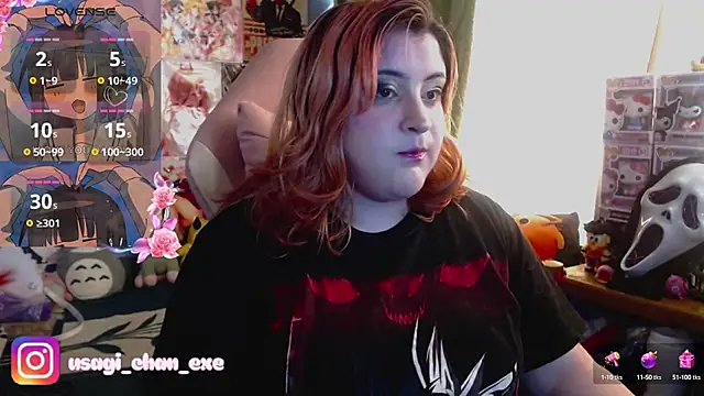 Snapshot of HairyDomme chatting on October 2, 2025, 6:11 pm HairyDomme online show from October 2, 2025, 6:11 pm