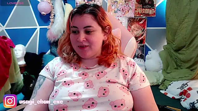 Snapshot of HairyDomme chatting on October 8, 2025, 5:57 pm HairyDomme online show from October 8, 2025, 5:57 pm