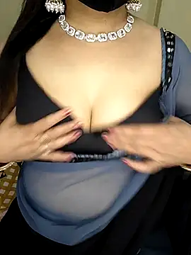 Snapshot of Sakshi-11 chatting on April 22, 2026, 2:13 pm Sakshi-11 online show from April 22, 2026, 2:13 pm