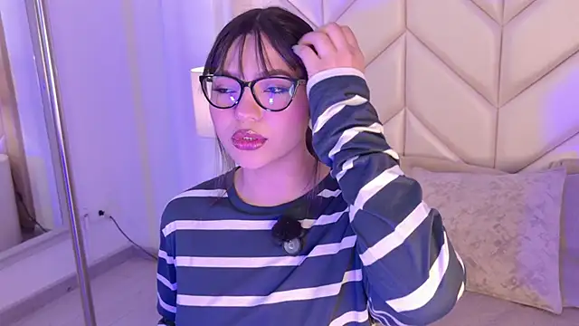 Snapshot of Samantha_Hans chatting on February 24, 2026, 9:04 pm Samantha Hans online show from February 24, 2026, 9:04 pm