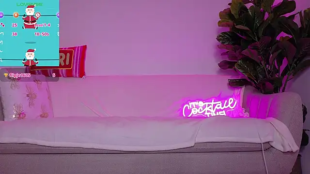 TiaBelle online show from November 24, 2025, 6:30 pm