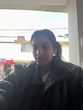 Snapshot of EmmaValmor chatting on June 2, 2026, 5:46 pm EmmaValmor online show from June 2, 2026, 5:46 pm