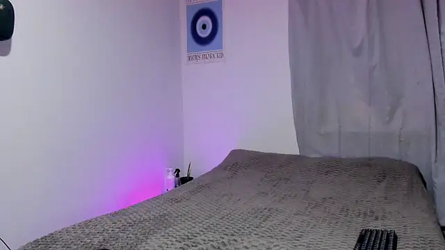 LittleCheerry69 online show from October 4, 2025, 1:01 pm