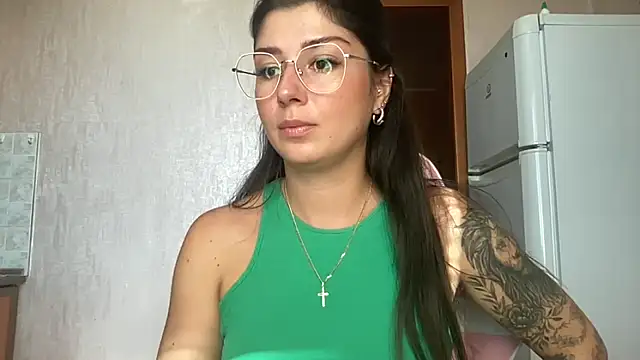 Snapshot of RossyStrawberryV chatting on September 26, 2025, 11:50 am RossyStrawberryV online show from September 26, 2025, 11:50 am