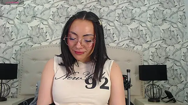 Snapshot of Brigith24 chatting on February 9, 2026, 3:48 am Brigith24 online show from February 9, 2026, 3:48 am