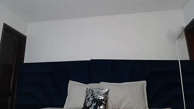 Snapshot of Brigith24 chatting on October 15, 2025, 3:27 am Brigith24 online show from October 15, 2025, 3:27 am