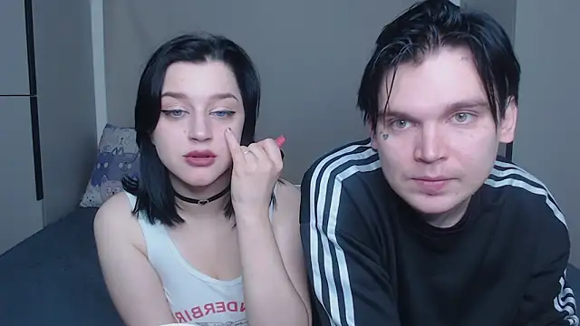 Snapshot of jackoffjillss chatting on September 28, 2025, 7:10 pm jackoffjillss online show from September 28, 2025, 7:10 pm