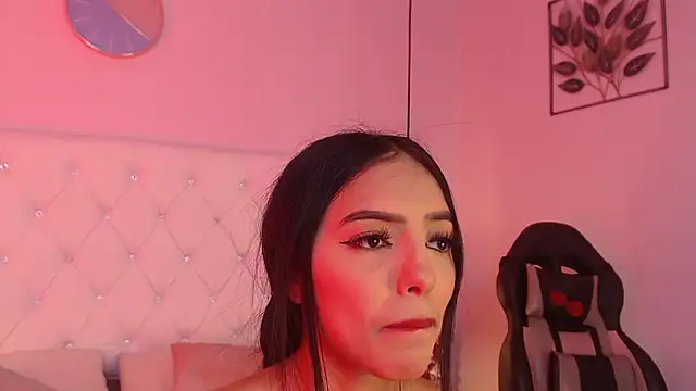 Snapshot of Liv20_ chatting on February 12, 2026, 7:46 pm Liv20 online show from February 12, 2026, 7:46 pm