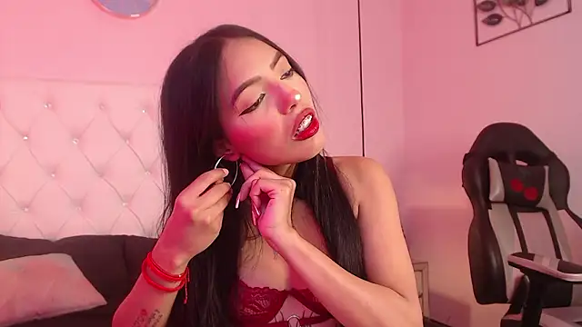 Snapshot of Liv20_ chatting on February 24, 2026, 7:48 pm Liv20 online show from February 24, 2026, 7:48 pm