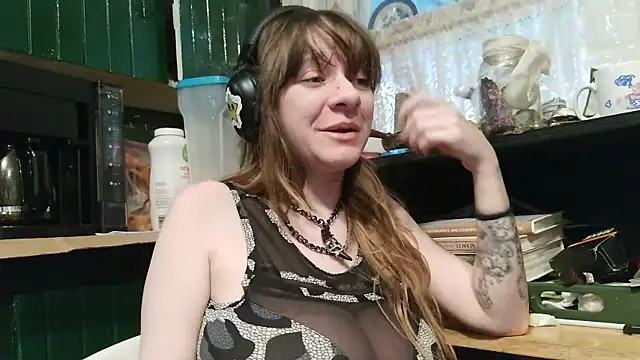 maribel672 online show from October 4, 2025, 5:03 pm