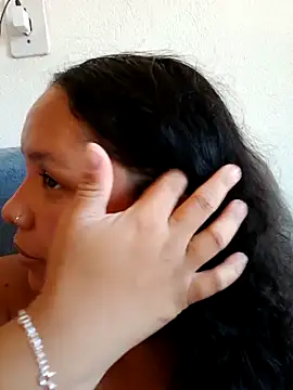 Snapshot of EggedGrowth chatting on October 4, 2025, 2:51 pm EggedGrowth online show from October 4, 2025, 2:51 pm