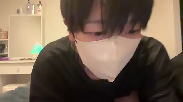 tora3220 online show from February 10, 2026, 1:21 pm