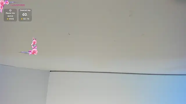 Snapshot of Charlotte_hall_ chatting on December 20, 2025, 3:53 am Charlotte hall online show from December 20, 2025, 3:53 am