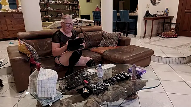 Lasivobruno online show from March 29, 2026, 3:30 am