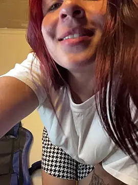 Snapshot of came_lia1 chatting on January 14, 2026, 3:10 am came lia1 online show from January 14, 2026, 3:10 am