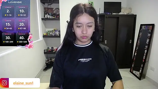 elaine sun1 online show from April 15, 2026, 10:10 pm